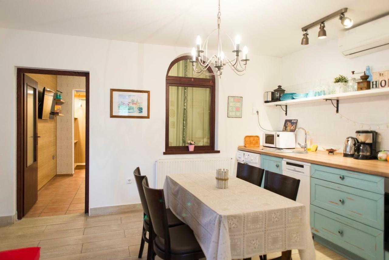 Szent Anna Panzio Hotel Esztergom Luaran gambar